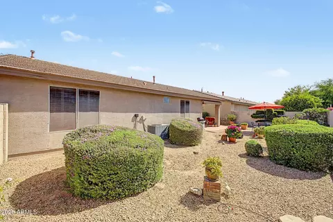 Exterior - 7013 E Lindner Ave, Mesa, AZ 85209 photo 6 of 8