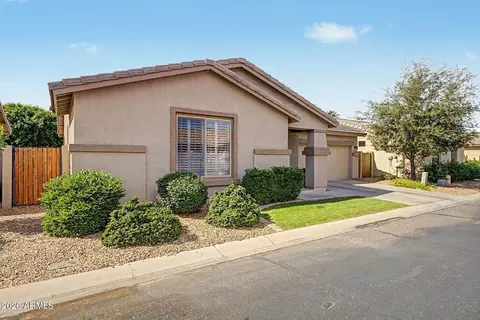 Exterior - 7013 E Lindner Ave, Mesa, AZ 85209 photo 1 of 8