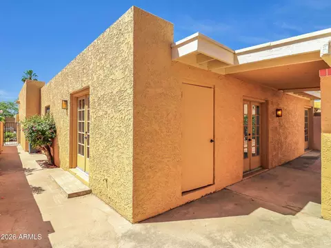 Exterior - 1010 E Becker Ln, Phoenix, AZ 85020 photo 7 of 8
