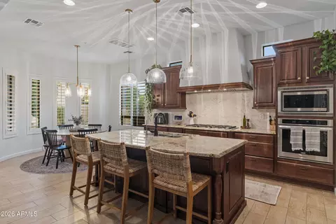 Kitchen - 2448 E Amber Ct, Gilbert, AZ 85296 photo 3 of 6