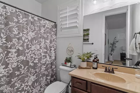 Bath - 2448 E Amber Ct, Gilbert, AZ 85296 photo 1 of 6