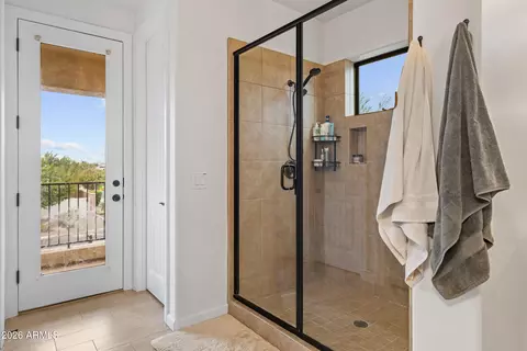 Bath - 2448 E Amber Ct, Gilbert, AZ 85296 photo 5 of 6