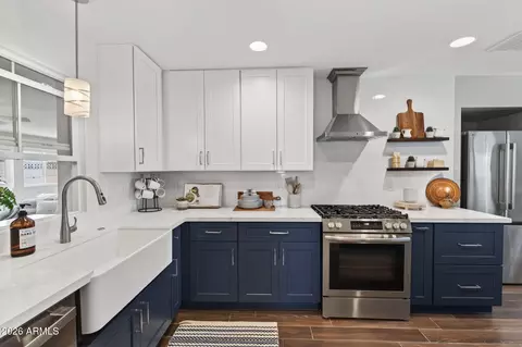 Kitchen - 3839 E Vernon Ave, Phoenix, AZ 85008 photo 1 of 5