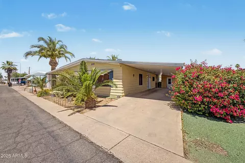 120 N Val Vista Dr #207, Mesa, AZ 85213