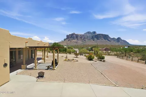 Exterior - 3826 N Rain Cloud Dr, Apache Junction, AZ 85119 photo 4 of 16