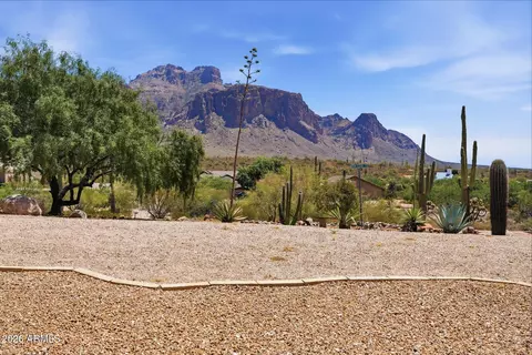 Exterior - 3826 N Rain Cloud Dr, Apache Junction, AZ 85119 photo 7 of 16