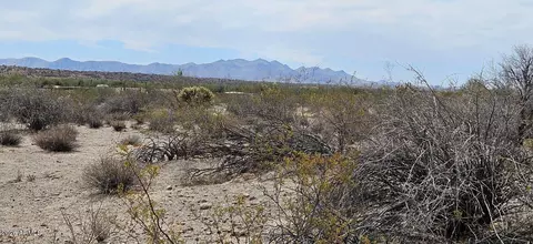 29115 W Dixileta Dr #144, Wittmann, AZ 85361