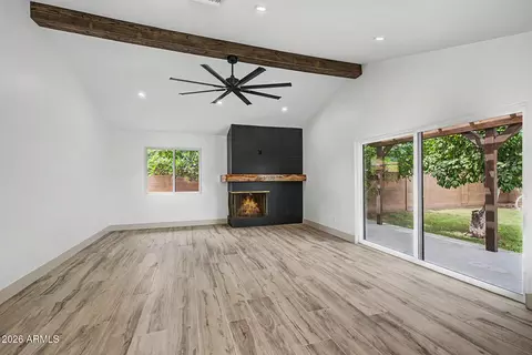 Living - 7844 N 17th Ave, Phoenix, AZ 85021 photo 2 of 5