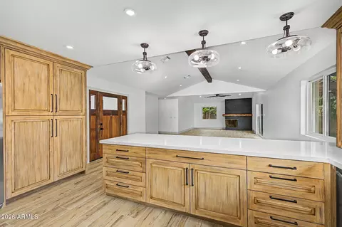 Kitchen - 7844 N 17th Ave, Phoenix, AZ 85021 photo 6 of 7