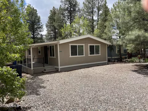 255 E Oak Dr, Munds Park, AZ 86017