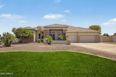18209 W North Ct, Waddell, AZ 85355