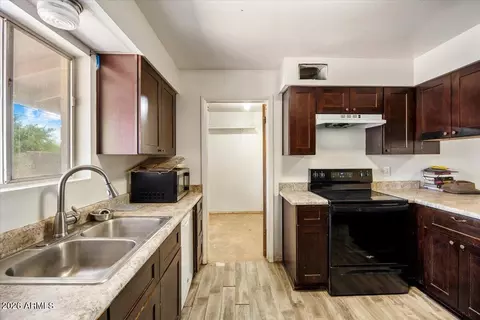 Kitchen - 403 S Cardinal Dr, Apache Junction, AZ 85120 photo 6 of 6