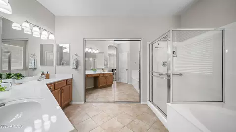 Bath - 7426 E Melrose St, Mesa, AZ 85207 photo 2 of 3