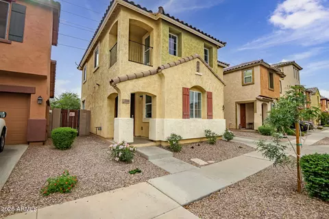 2208 N 78th Gln, Phoenix, AZ 85035