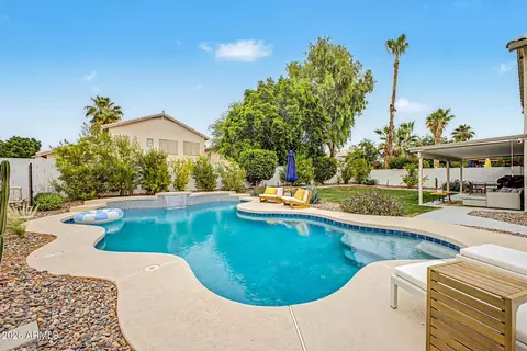 Exterior - 1810 E Tremaine Ave, Gilbert, AZ 85234 photo 9 of 10