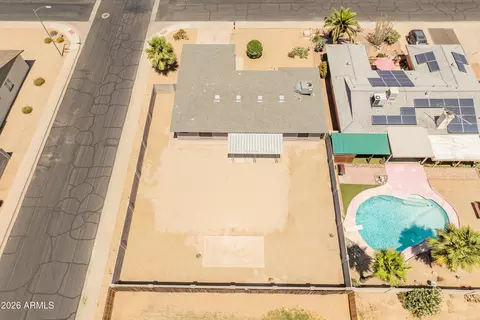 View/Area - 4041 W Pershing Ave, Phoenix, AZ 85029 photo 9 of 12