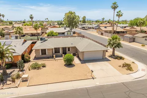 View/Area - 4041 W Pershing Ave, Phoenix, AZ 85029 photo 3 of 12