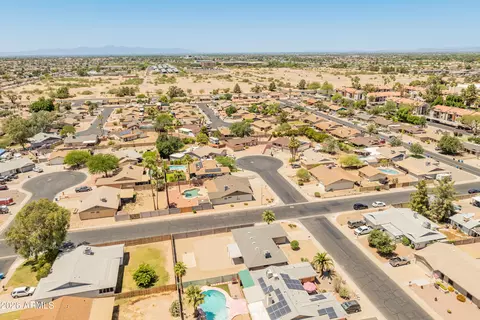 View/Area - 4041 W Pershing Ave, Phoenix, AZ 85029 photo 11 of 12