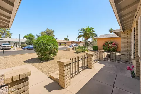 Exterior - 4041 W Pershing Ave, Phoenix, AZ 85029 photo 8 of 10