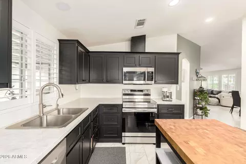 3301 S Goldfield Rd #2004, Apache Junction, AZ 85119 photo 13
