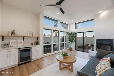 703 E Corte Oro --, Phoenix, AZ 85020