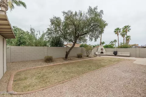 Exterior - 20609 N 5th Ave, Phoenix, AZ 85027 photo 7 of 9
