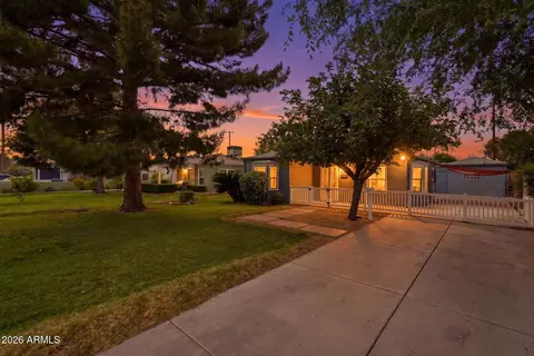 1046 E Clarendon Ave, Phoenix, AZ 85014