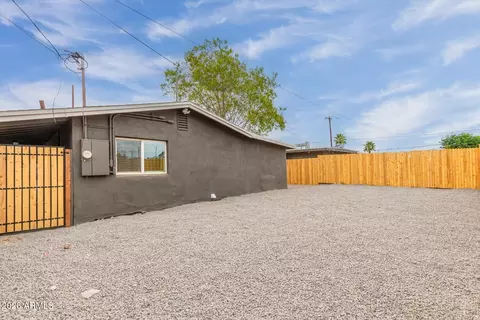 Exterior - 115 N 33rd Ave, Phoenix, AZ 85009 photo 4 of 5