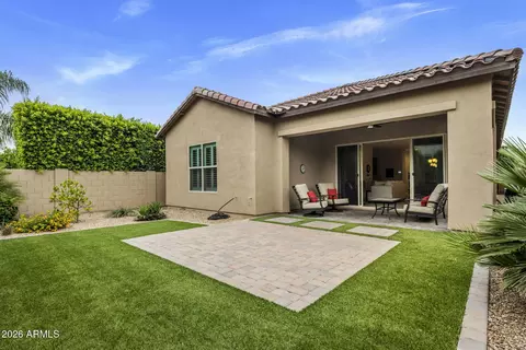 Exterior - 6610 E Marisa Ln, Phoenix, AZ 85054 photo 7 of 17