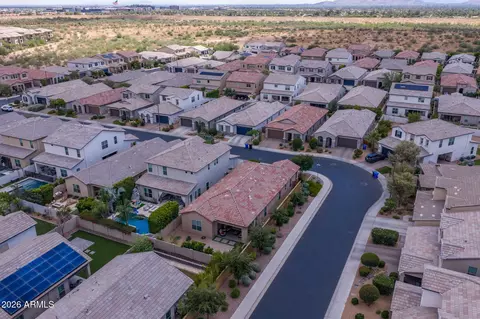 View/Area - 6610 E Marisa Ln, Phoenix, AZ 85054 photo 4 of 9