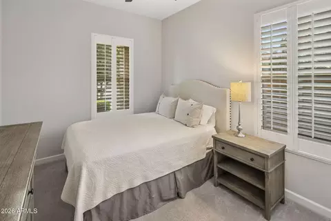 Bedroom - 6610 E Marisa Ln, Phoenix, AZ 85054 photo 5 of 7