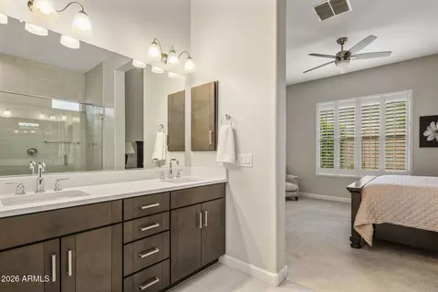 Bath - 6610 E Marisa Ln, Phoenix, AZ 85054 photo 1 of 7