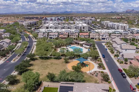 View/Area - 6610 E Marisa Ln, Phoenix, AZ 85054 photo 6 of 9