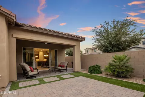 Exterior - 6610 E Marisa Ln, Phoenix, AZ 85054 photo 14 of 17