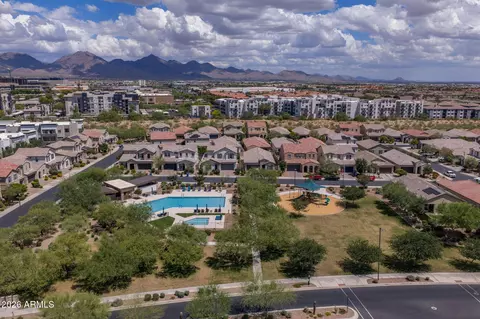 View/Area - 6610 E Marisa Ln, Phoenix, AZ 85054 photo 8 of 9