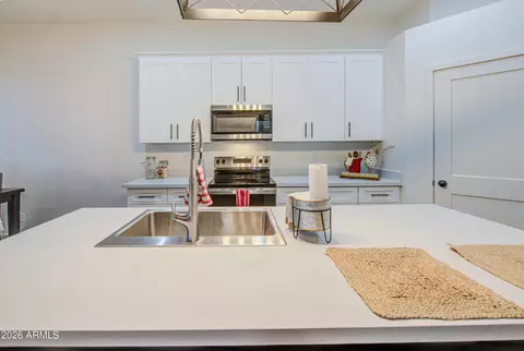Kitchen - 10544 E Baltimore St, Apache Junction, AZ 85120 photo 6 of 6