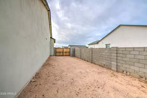Exterior - 10544 E Baltimore St, Apache Junction, AZ 85120 photo 4 of 11