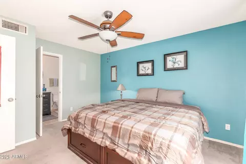 Bedroom - 924 Escuda Dr, Phoenix, AZ 85024 photo 1 of 2