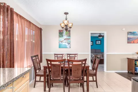 Dining - 924 Escuda Dr, Phoenix, AZ 85024 photo 2 of 2