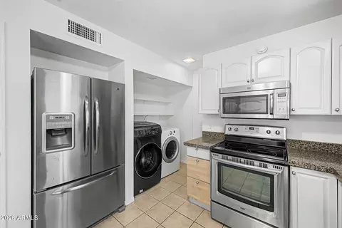 Other - 924 Escuda Dr, Phoenix, AZ 85024 photo 3 of 9