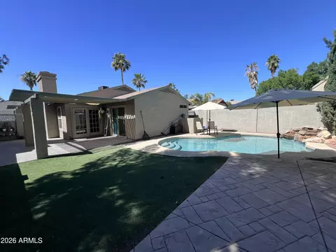 924 Escuda Dr, Phoenix, AZ 85024