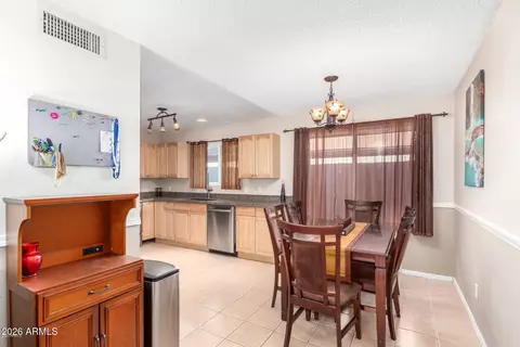 Dining - 924 Escuda Dr, Phoenix, AZ 85024 photo 1 of 2