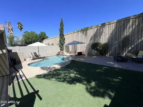 Other - 924 Escuda Dr, Phoenix, AZ 85024 photo 1 of 10