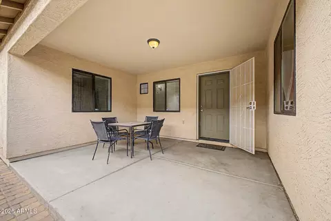 Exterior - 2743 E Tamarisk Ave, Phoenix, AZ 85040 photo 3 of 7