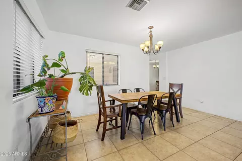 Dining - 2743 E Tamarisk Ave, Phoenix, AZ 85040 photo 1 of 3