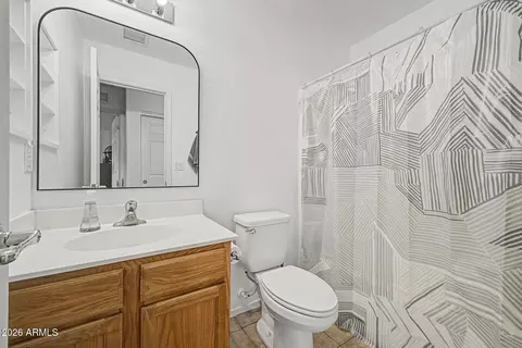 Bath - 2743 E Tamarisk Ave, Phoenix, AZ 85040 photo 2 of 2