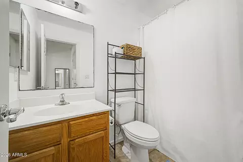 Bath - 2743 E Tamarisk Ave, Phoenix, AZ 85040 photo 1 of 2