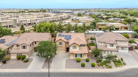 View/Area - 742 E Kingbird Dr, Gilbert, AZ 85297 photo 3 of 6