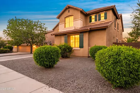 Exterior - 742 E Kingbird Dr, Gilbert, AZ 85297 photo 3 of 5