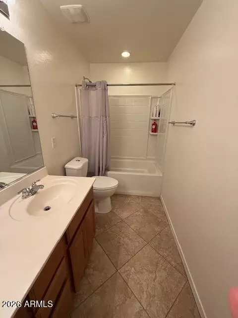 Bath - 2955 E Saltsage Dr, Phoenix, AZ 85048 photo 1 of 1